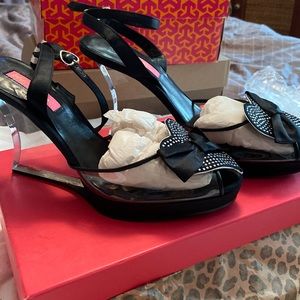 Kitten! Betsey Johnson Saylor Lucite Peep Toe Wedge 10 Black EUC